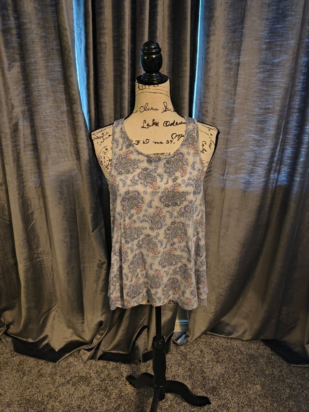 American Eagle Outfitters Blue Paisley Scoop Neck Tank